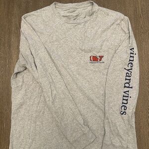 VINEYARD VINES MENS LONGSLEEVE FOOTBALL SHIRT - Size Large SKU:376